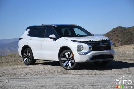 Mitsubishi Outlander 2025, trois quarts avant