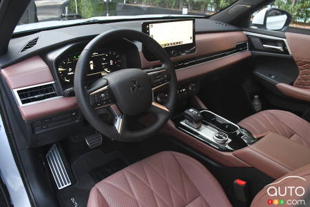 Mitsubishi Outlander 2025, intérieur