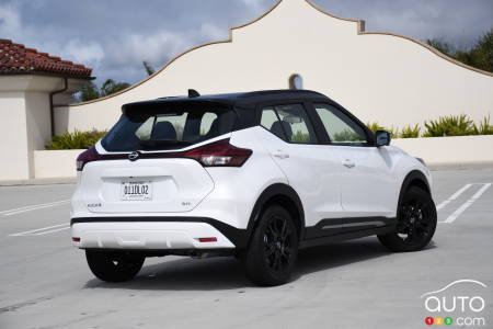 2022 Nissan Kicks, three-quarters rear