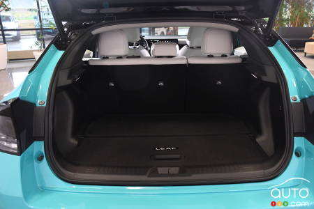 2026 Nissan LEAF, trunk