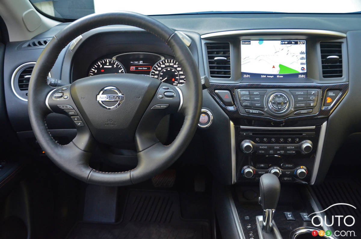 Nissan Pathfinder, intérieur