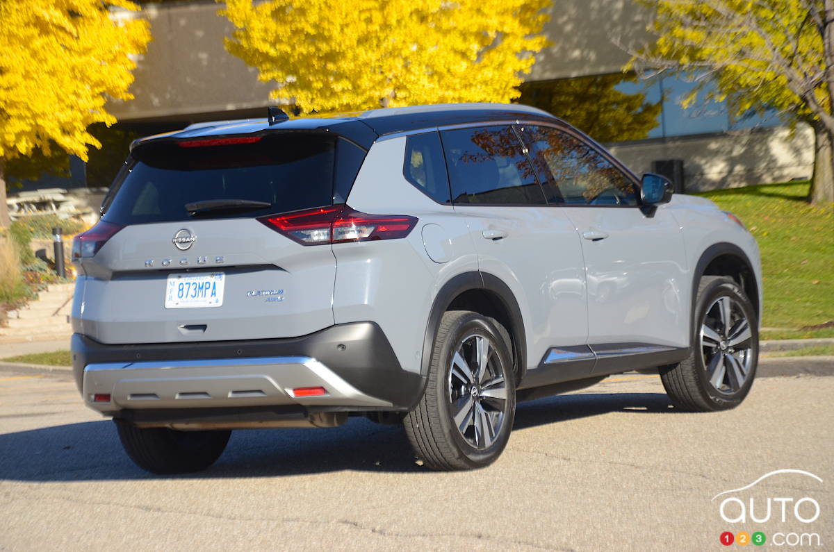 Nissan Rogue 2022 - Arrière