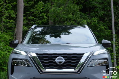 The 2023 Nissan Rogue, front grille and headlights