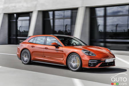 2021 Porsche Panamera, three-quarters front