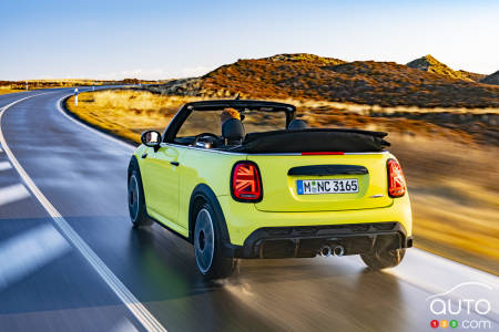 2021 Mini Cooper Convertible, three-quarters rear