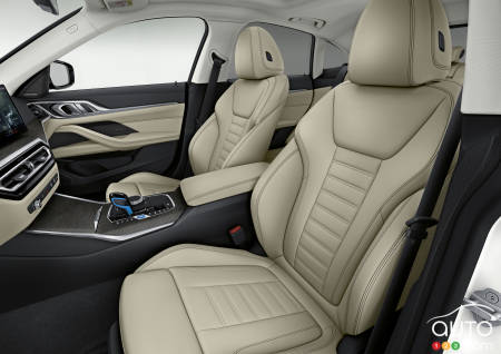 Intérieur de BMW i4 2023