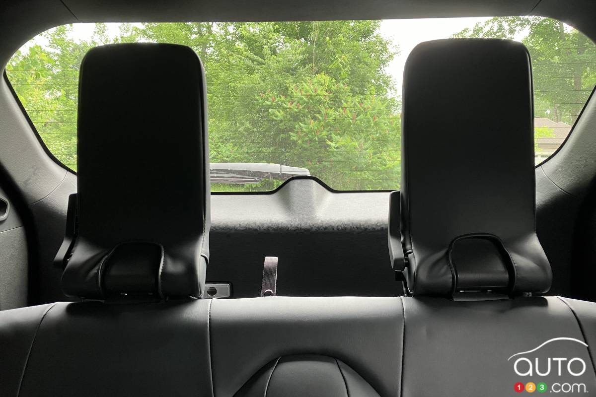 The 2024 Mitsubishi Outlander PHEV, third-row headrests