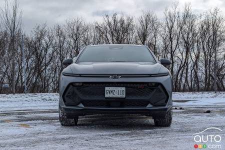 Chevrolet Equinox EV RS 2024, avant