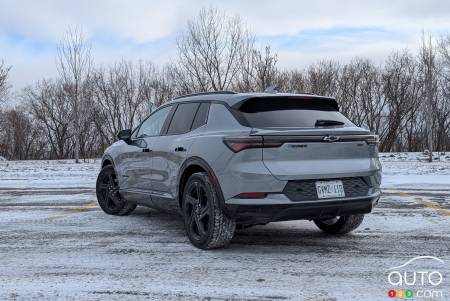 Chevrolet Equinox EV RS 2024, trois quarts arrière