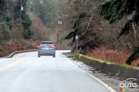 Mitsubishi Outlander PHEV 2026, sur la route