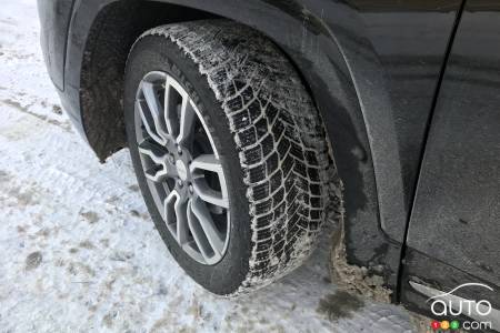 La version Snow des X-Ice de Michelin est aussi disponible en modèle SUV.