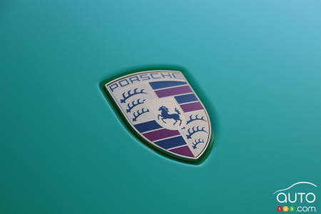 Logo Porsche 911 Marque Et Panneau Texte Sport Sur Protection