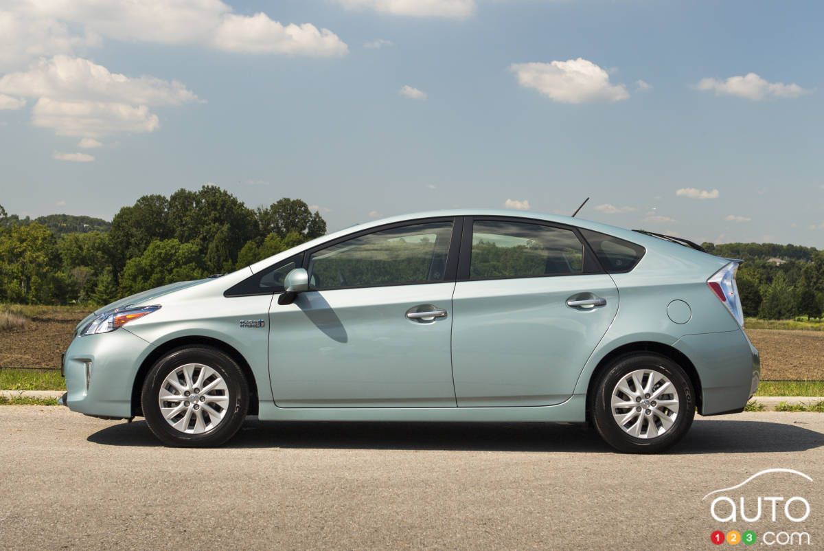 Toyota Prius PHV 2013