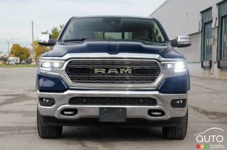 2020 Ram 1500 Limited, front