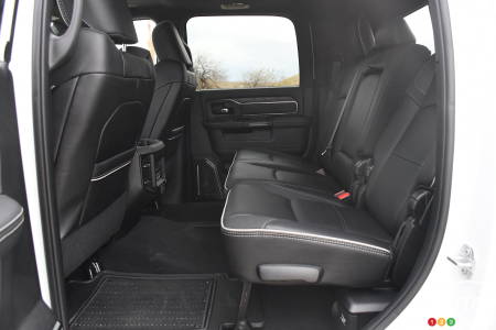 2025 Ram 2500 HD Limited, rear seats