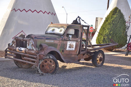 1930s Dodge tow truck
