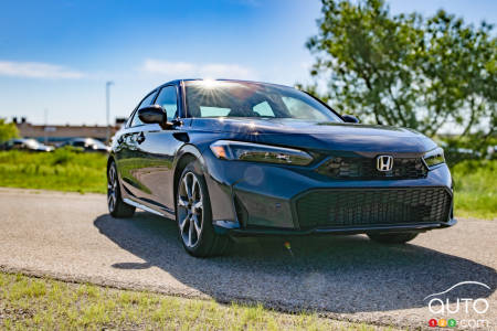 La Honda Civic Hybride 2025, à la sortie de l'usine