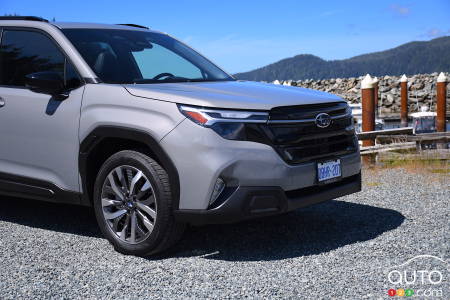2025 Subaru Forester, front end