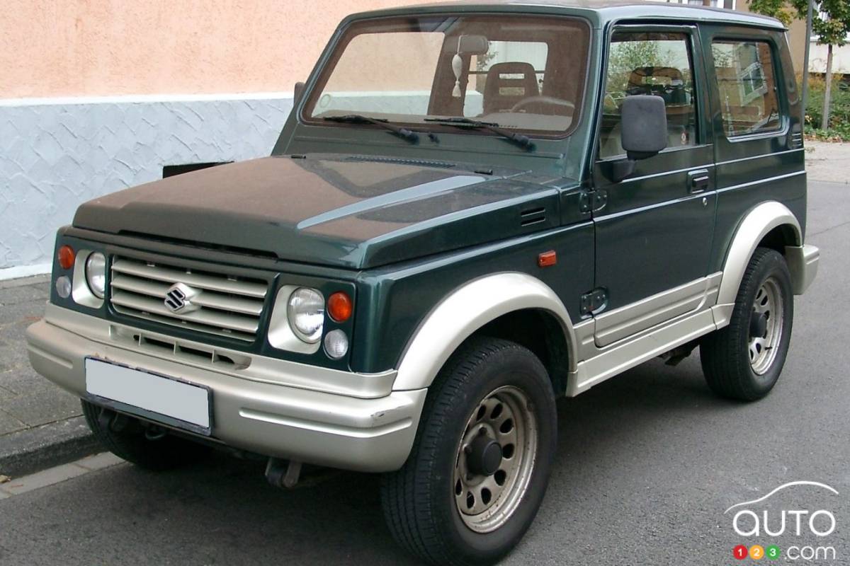 Suzuki Samurai, trois quarts avant