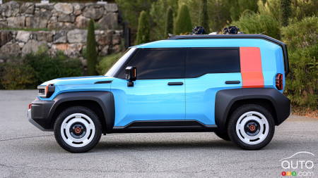 Toyota Compact Cruiser EV concept, profile