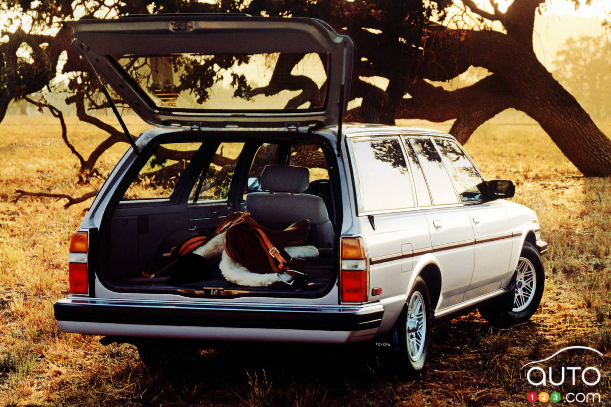 Toyota Cressida, arrière