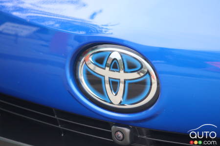 2022 Toyota Mirai - Logo