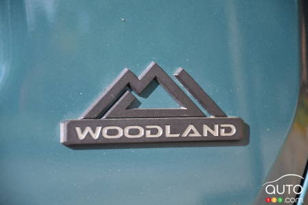 Toyota RAV4 Woodland 2026, écusson Woodland