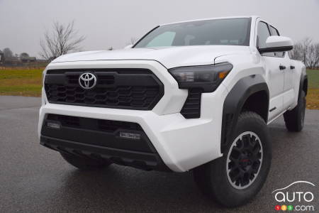 2024 Toyota Tacoma TRD, front grille, headlights