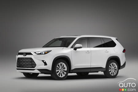 Toyota Grand Highlander 2024 - Trois quarts avant