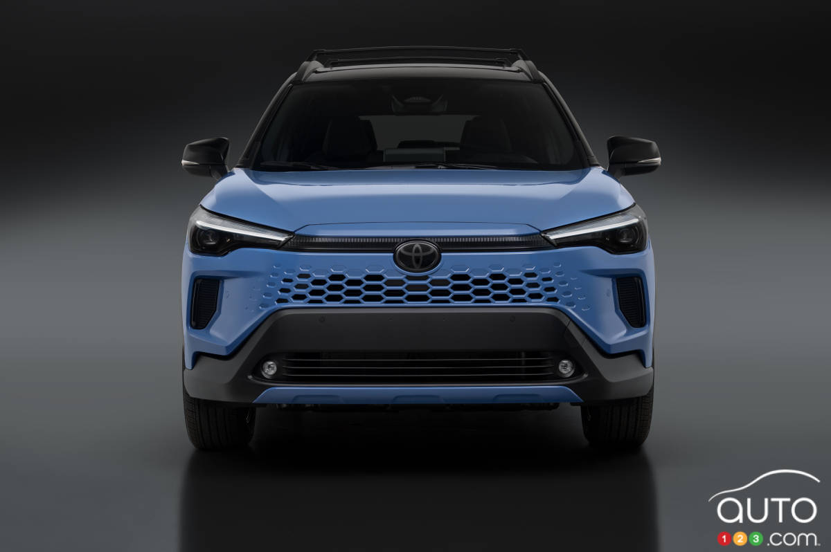 Toyota Corolla Cross 2026, avant