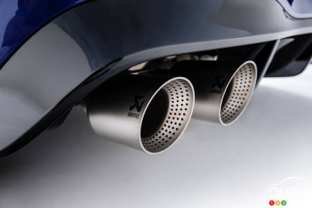 2022 Volkswagen Golf R, exhaust tips