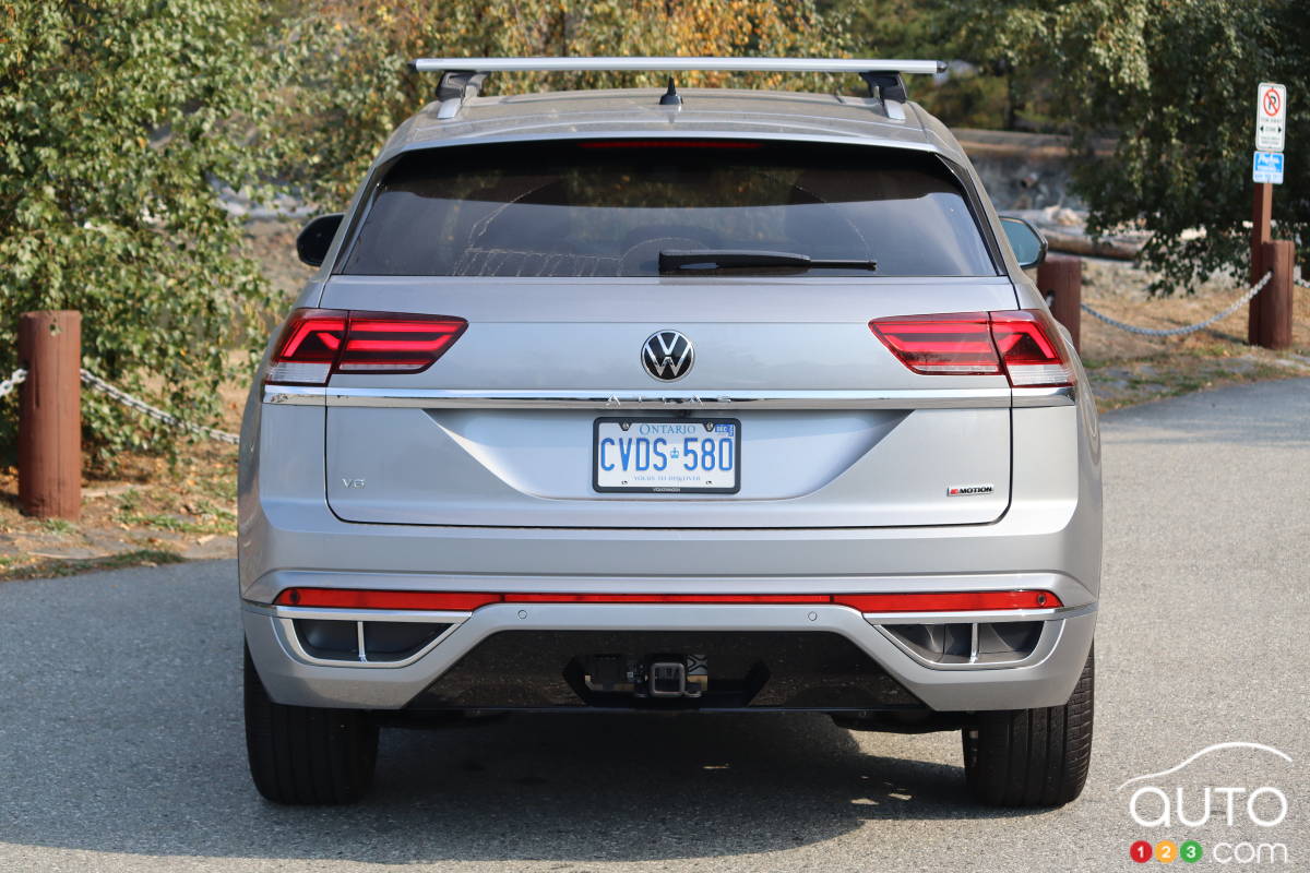 2023 Volkswagen Atlas Cross Sport review | Car Reviews | Auto123