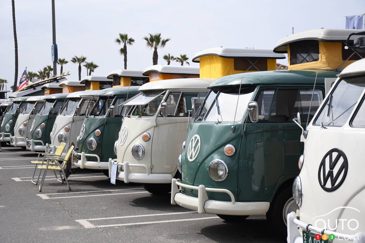 Des vieux Microbus en Californie lors de la présentation du ID. Buzz, et de la première Journée internationale du bus Volkswagen