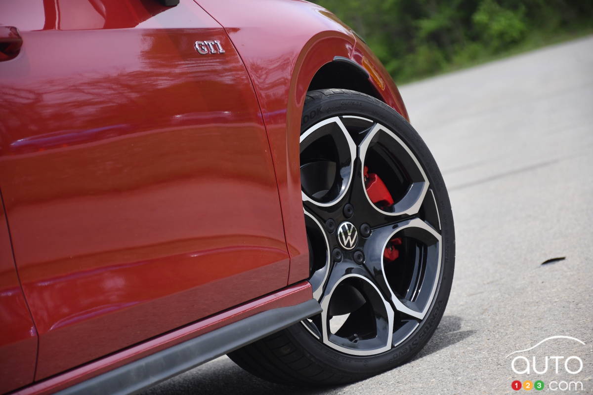 Volkswagen Golf GTI 2025, roue