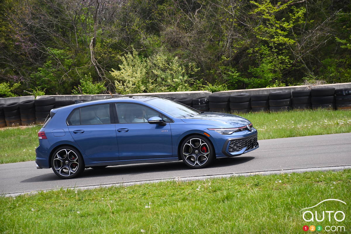 Volkswagen Golf R 2025, sur la piste