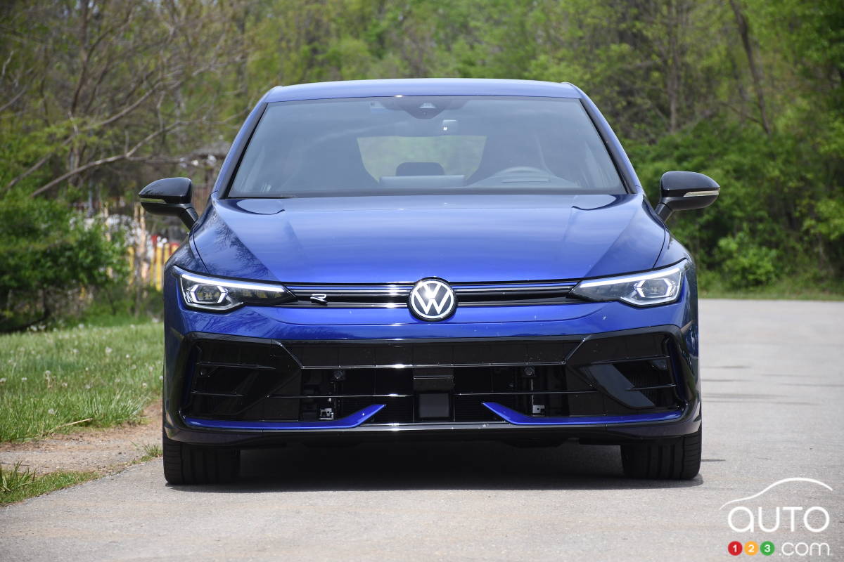 Volkswagen Golf R 2025, avant