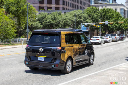 The autonomous Volkswagen ID. Buzz on the road in Austin