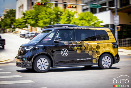 Profile of the self-driving Volkswagen ID. Buzz