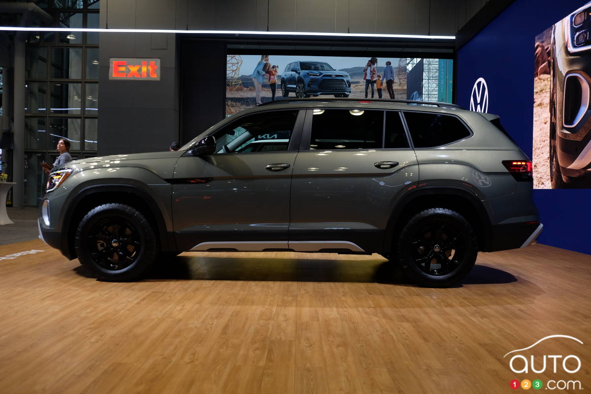 Volkswagen Atlas Peak Edition 2024 - Profil