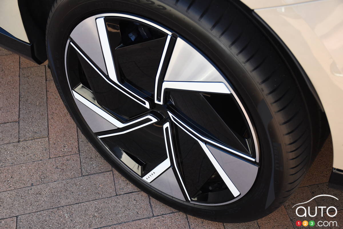 2025 Volvo EX90, wheel