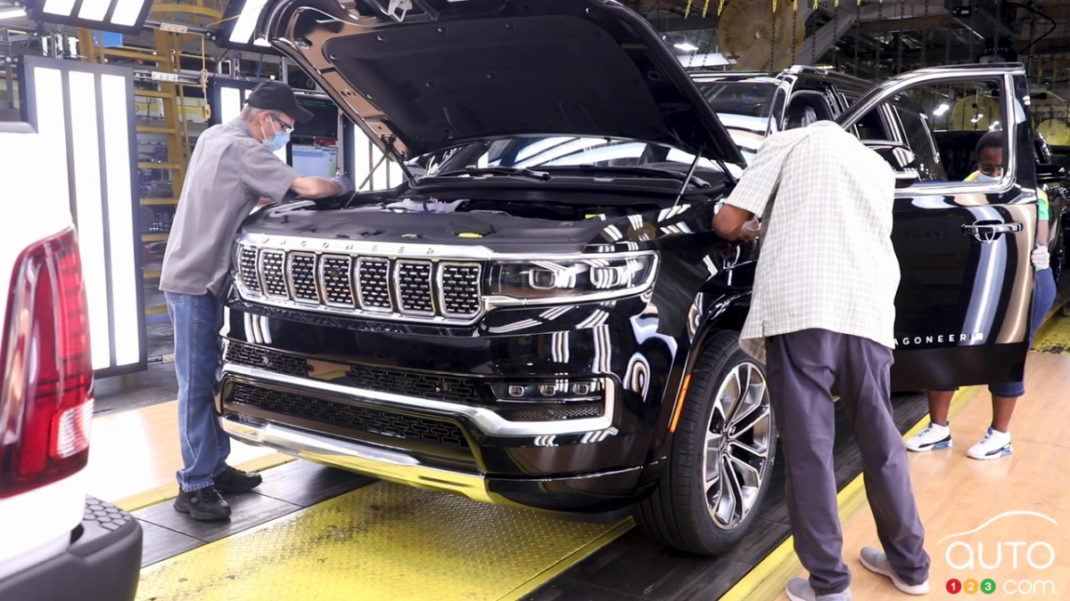 Un Jeep Wagoneer à l'assemblage à Warren