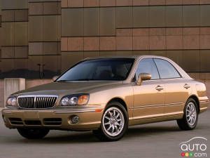 2001 Hyundai XG-300 Road Test