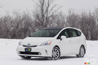 Research 2012
                  TOYOTA PRIUS pictures, prices and reviews