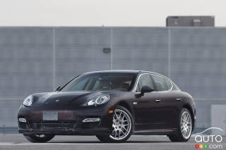 Research 2012
                  Porsche Panamera pictures, prices and reviews