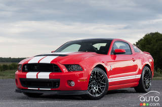 Research 2013
                  FORD Mustang pictures, prices and reviews