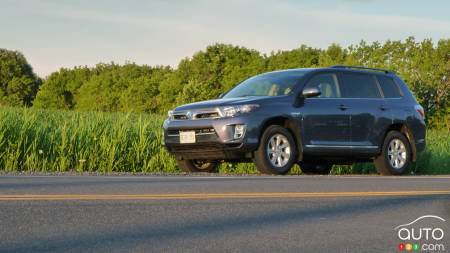 2012 Toyota Highlander Hybrid 4WD-i Review