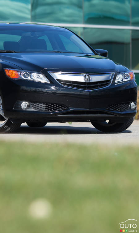2013 Acura ILX TECH Review