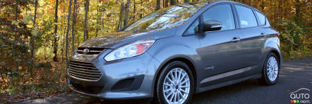 2013 Ford C-MAX Hybrid First Impressions