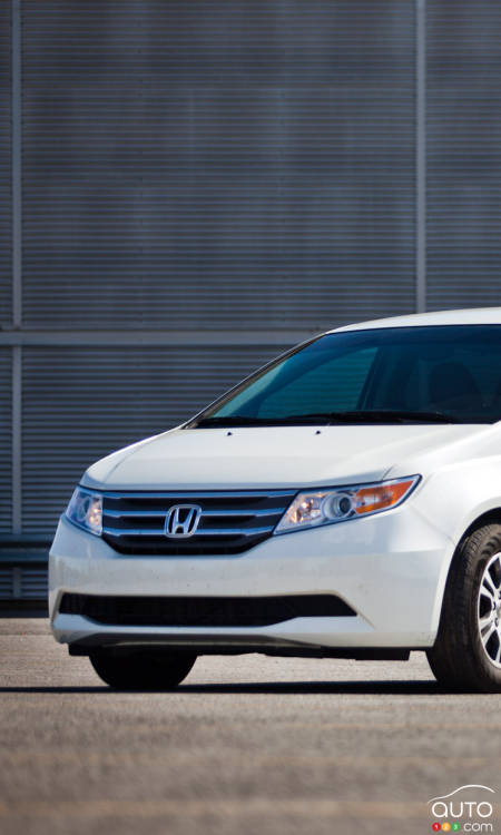 2012 Honda Odyssey LX Review