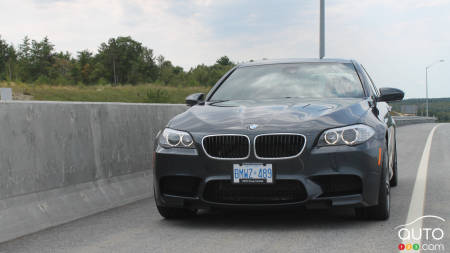 2012 BMW M5 Review